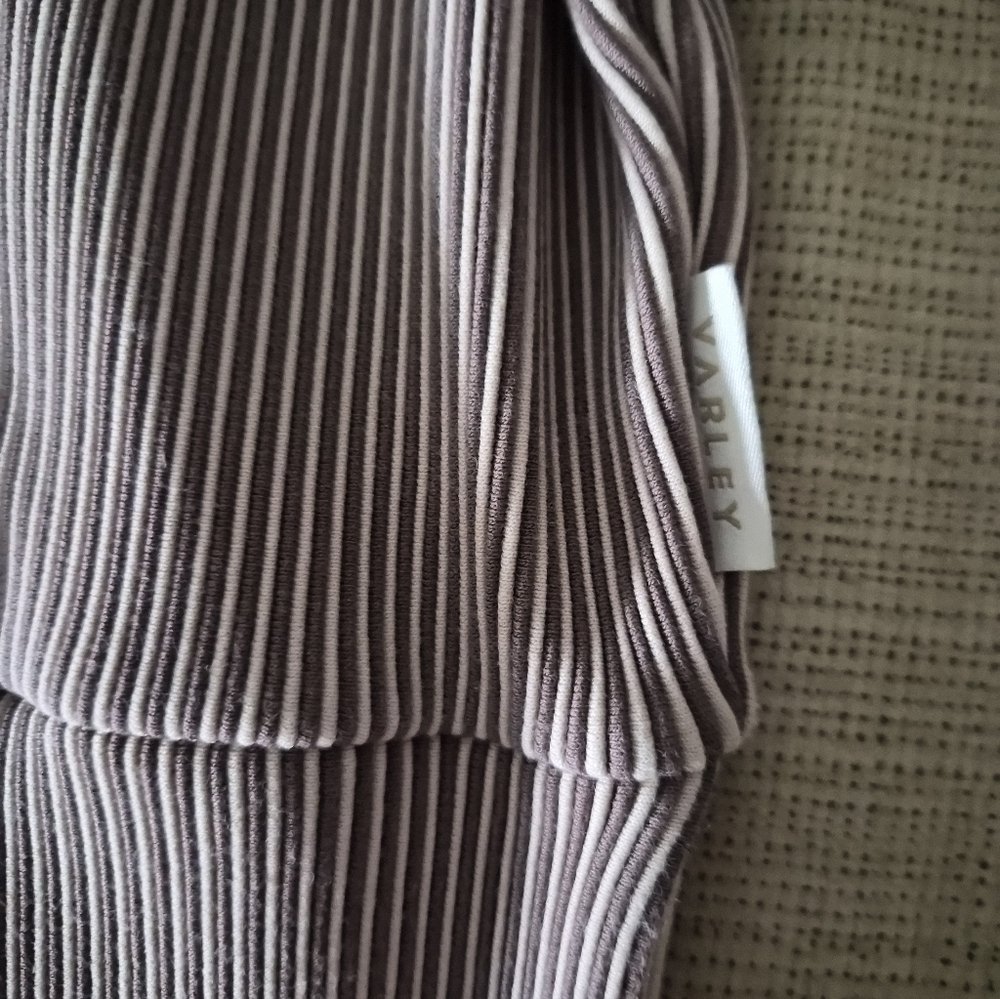 Varley Taupe / Tan Striped Half Zip Pullover XS - Picture 3 of 8